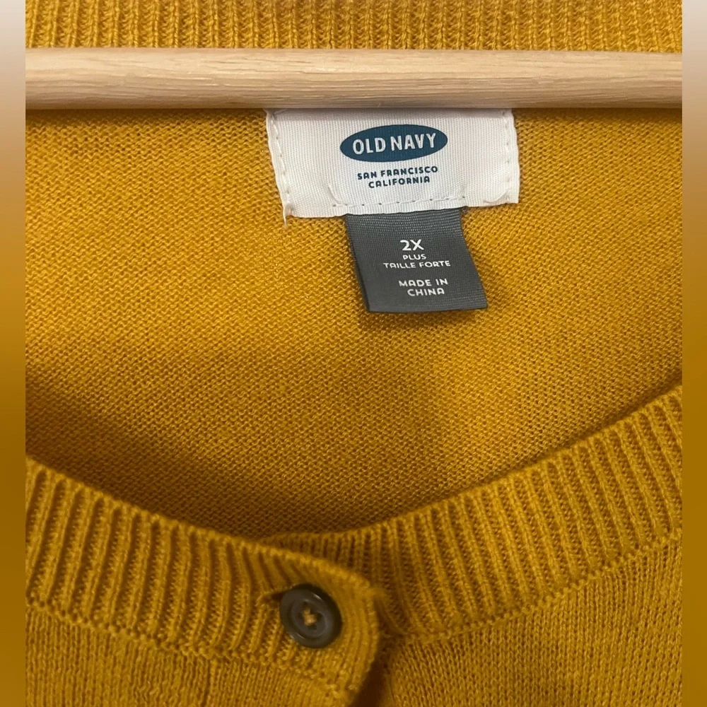 Old Navy Mustard Yellow Cardigan – Size 2X Plus |Excellent Condition - Picture 4 of 5